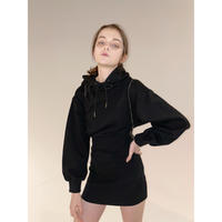 Éé embroidery hoodie onepiece black