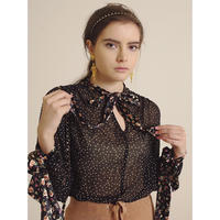 dot × flower blouse
