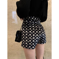 velours flower  short pants black