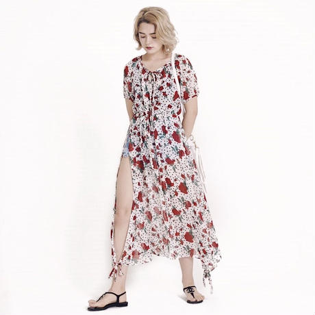 slit rose dot see-through one-piece white