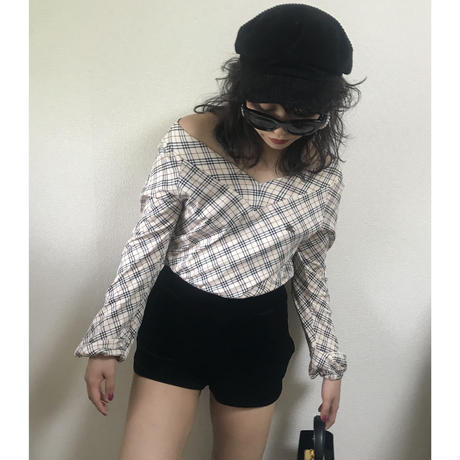 Burberry check V neck  tops