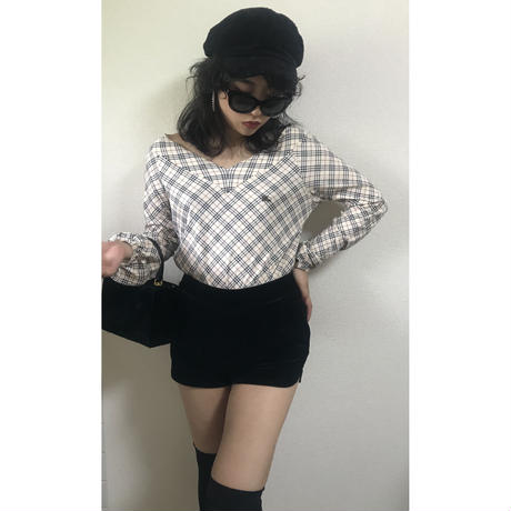 Burberry check V neck  tops