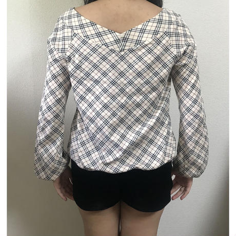 Burberry check V neck  tops
