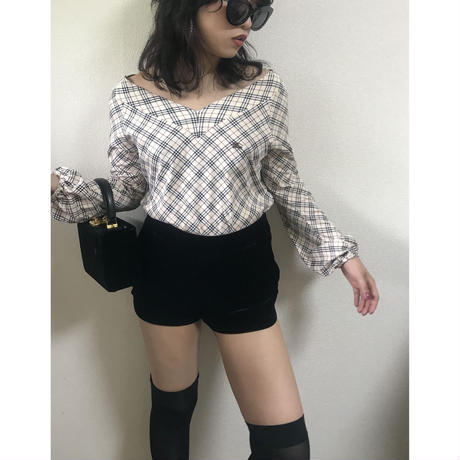 Burberry check V neck  tops