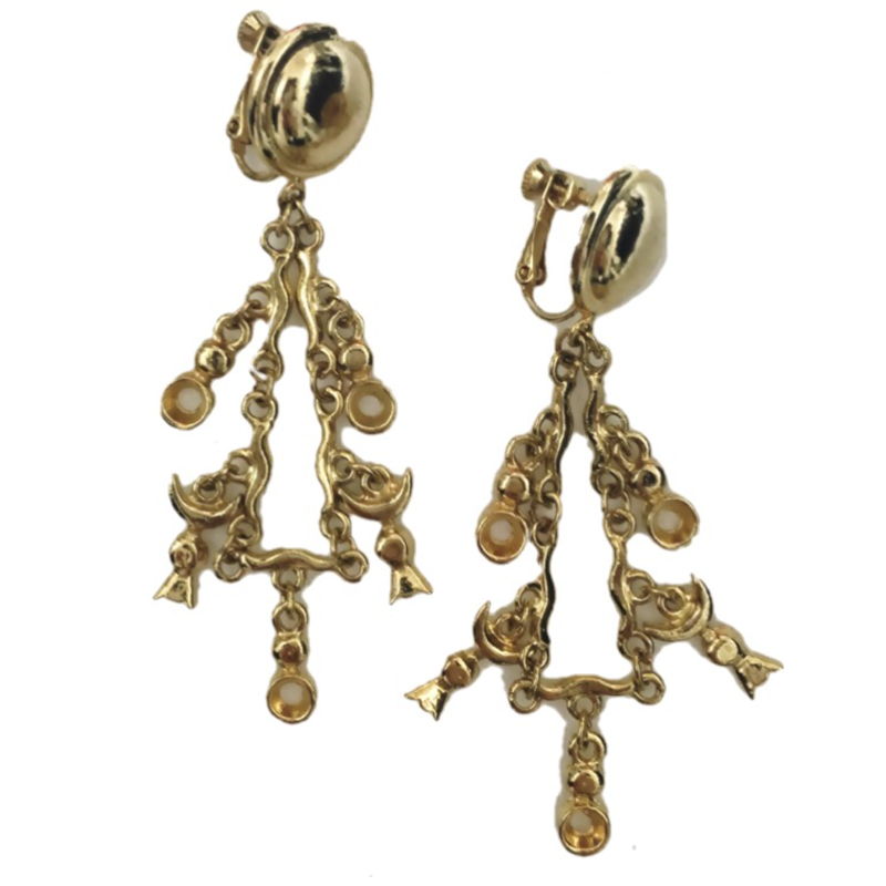 chandelier earring